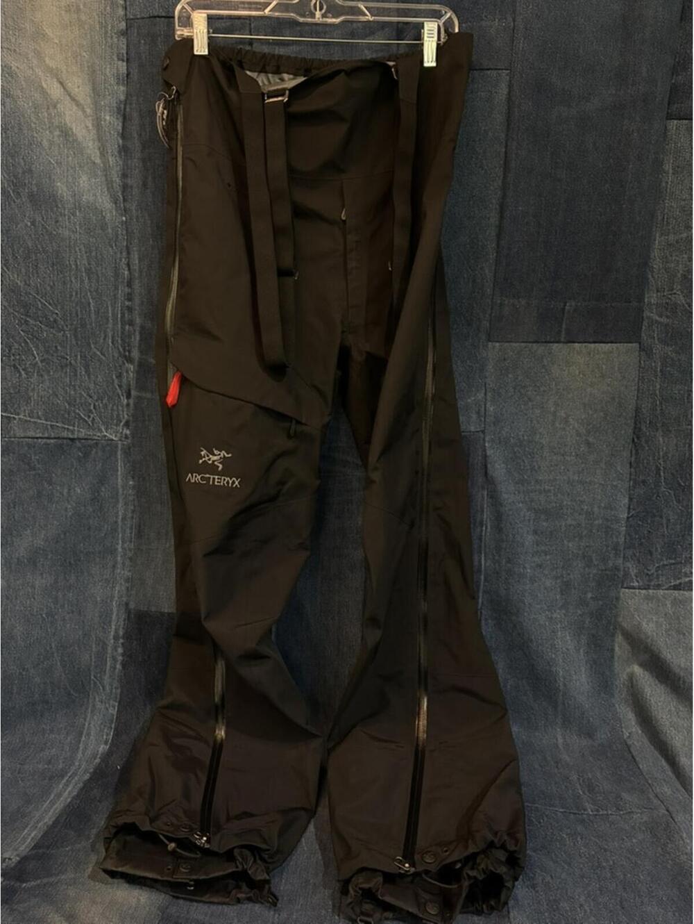 Arc'Teryx ski pants beta sv bib men's small
